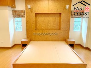 For sale 4 bedrooms house in Bang Lamung, Chonburi