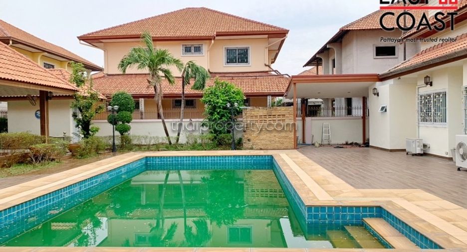 For sale 4 bedrooms house in Bang Lamung, Chonburi