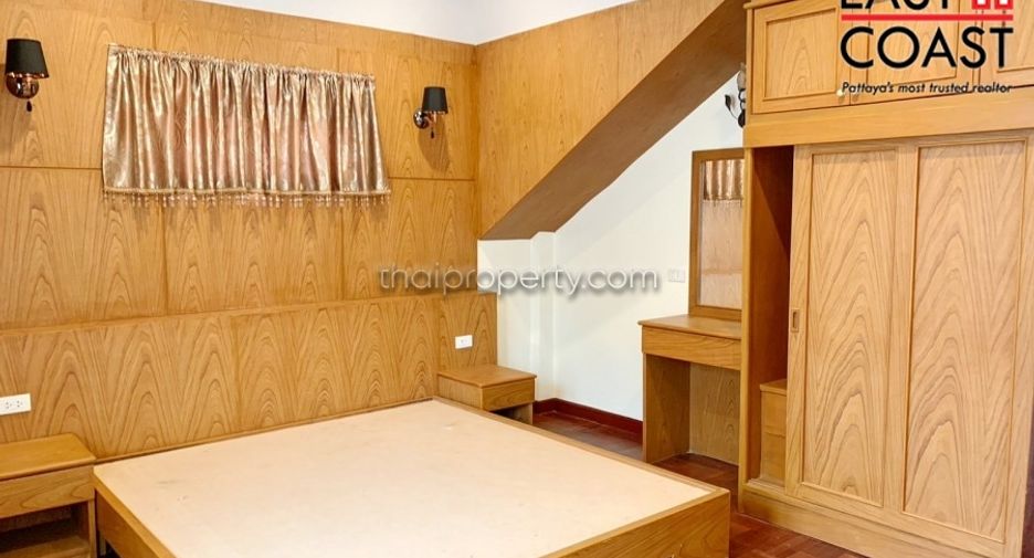 For sale 4 bedrooms house in Bang Lamung, Chonburi