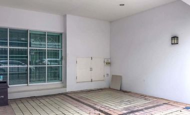 Reihenhaus zum Kauf mit 3 Zimmer in Prawet, Bangkok