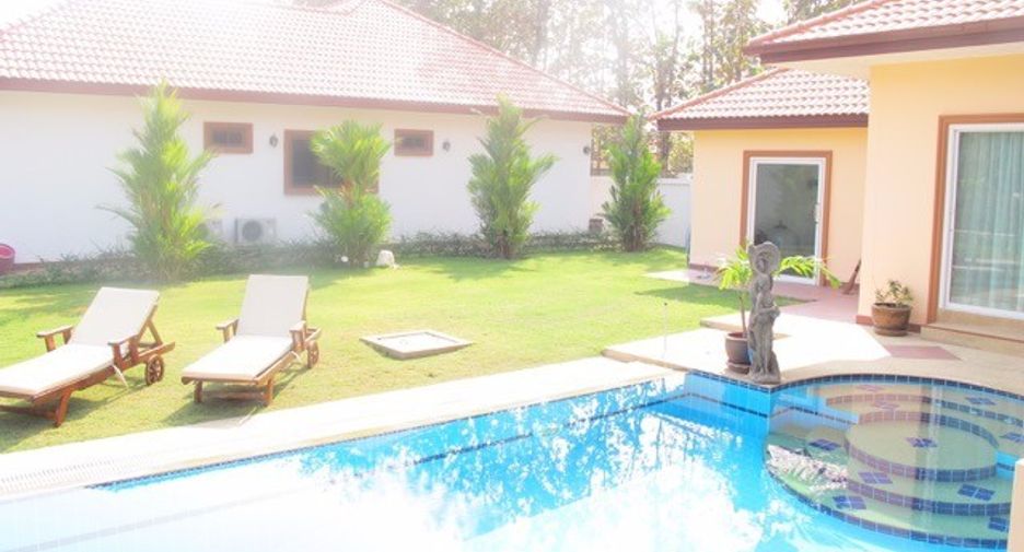 For sale 3 bedrooms house in Hua Hin, Prachuap Khiri Khan
