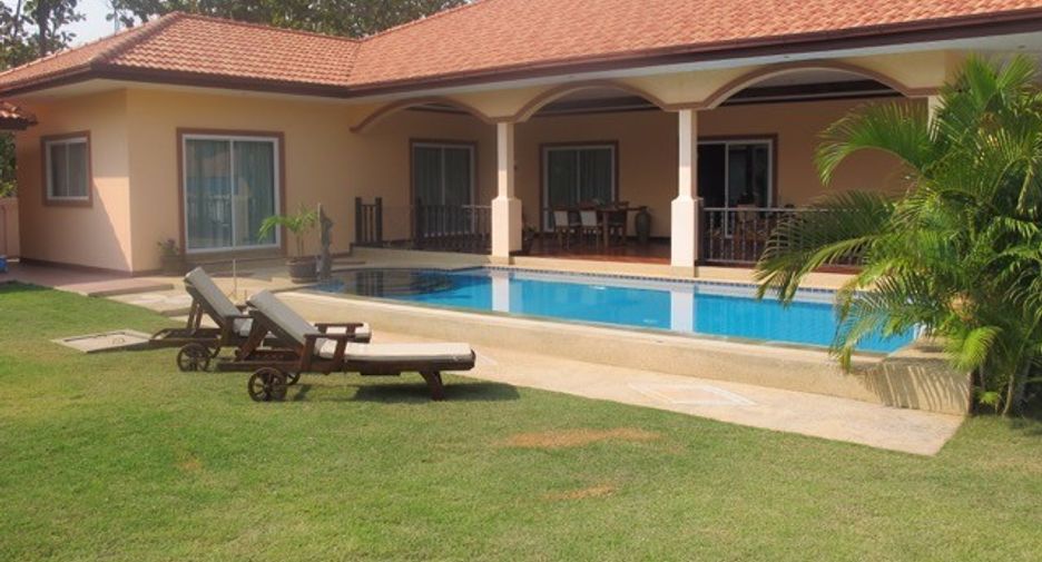 For sale 3 bedrooms house in Hua Hin, Prachuap Khiri Khan