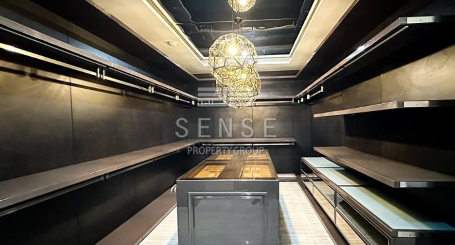 Condo en venta y en alquiler de 3 habitaciones en Khlong Toei, Bangkok