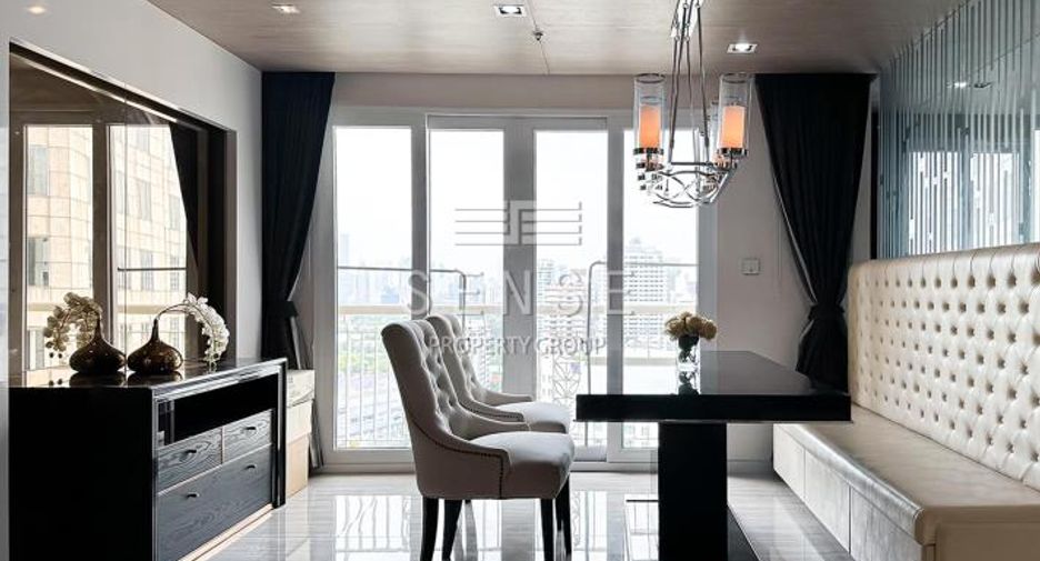 Condo en venta y en alquiler de 3 habitaciones en Khlong Toei, Bangkok