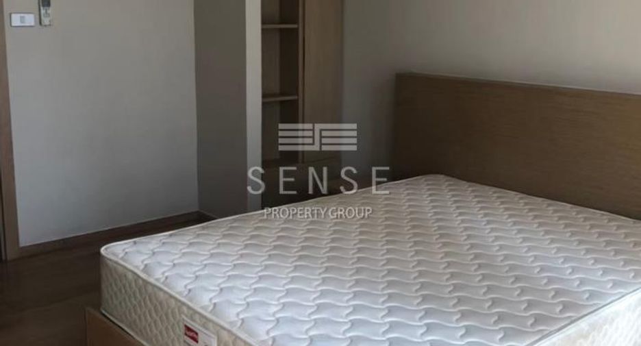 For rent 3 bedrooms condo in Pathum Wan, Bangkok
