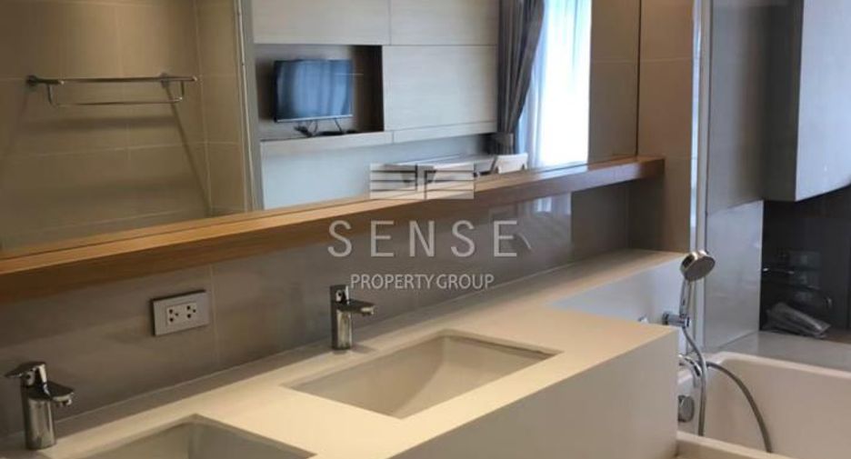 For rent 3 bedrooms condo in Pathum Wan, Bangkok