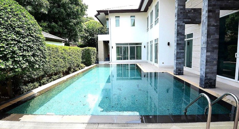 For sale 5 bed villa in Bang Kapi, Bangkok