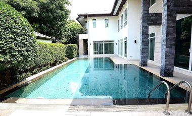 For sale 5 Beds villa in Bang Kapi, Bangkok
