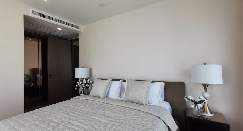 For rent 3 bedrooms condo in Khlong Toei, Bangkok
