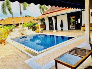 Casa en alquiler de 3 habitaciones en Bang Lamung, Chonburi