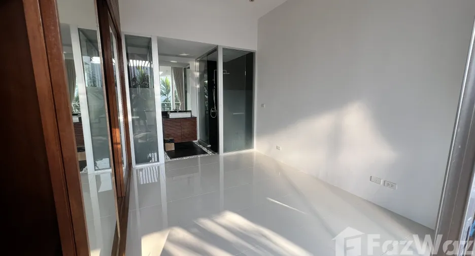For sale 3 bed condo in Thalang, Phuket