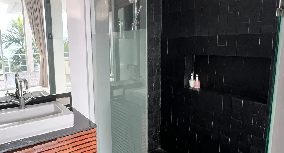 For sale 3 bed condo in Thalang, Phuket