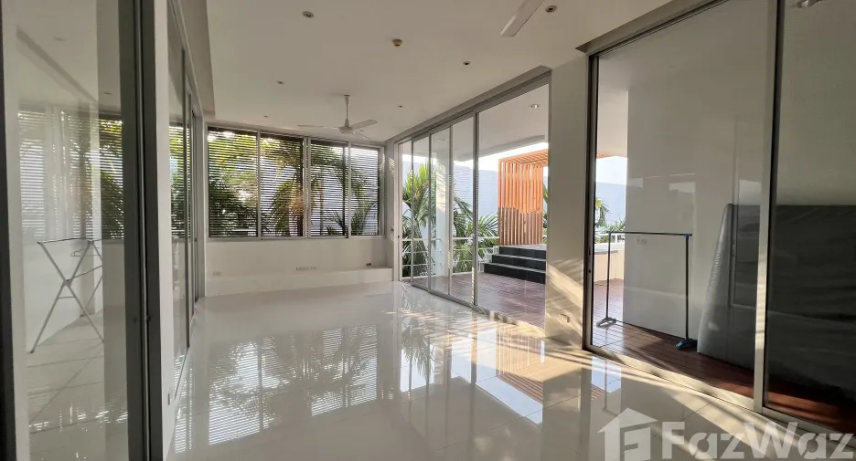 For sale 3 bed condo in Thalang, Phuket