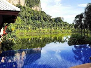 For sale 3 bedrooms villa in Mueang Krabi, Krabi