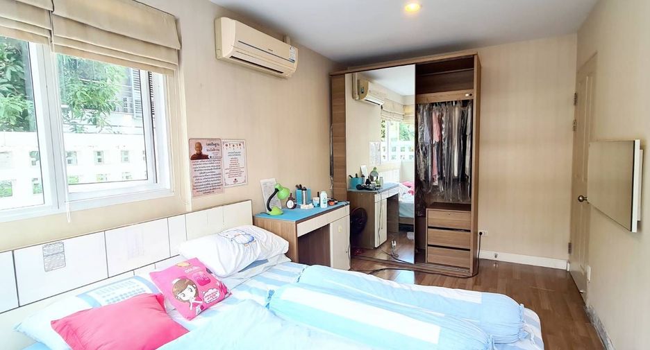 For sale 2 bed condo in Phasi Charoen, Bangkok