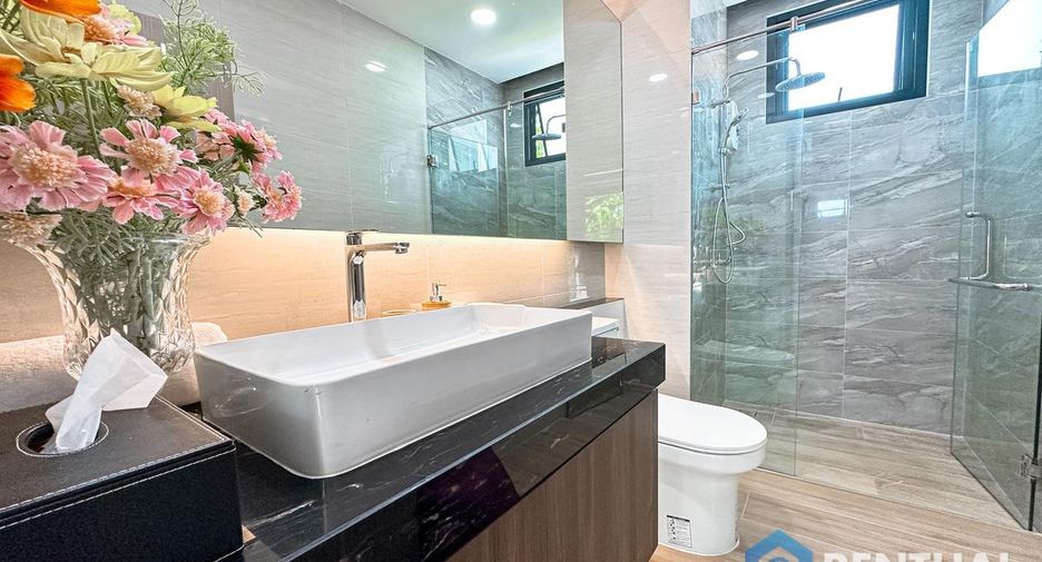 For sale 4 bedrooms house in Bang Lamung, Chonburi