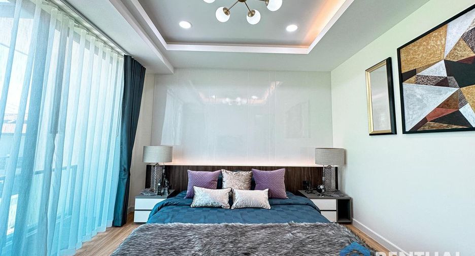 For sale 4 bedrooms house in Bang Lamung, Chonburi