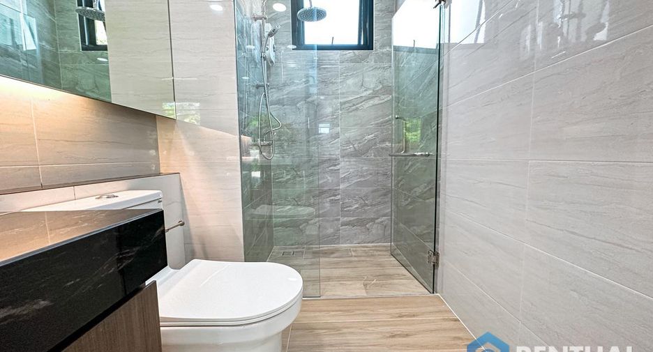 For sale 4 bedrooms house in Bang Lamung, Chonburi