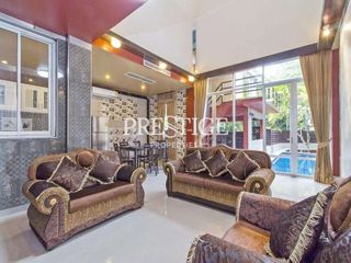 For rent and for sale 4 bedrooms house in Jomtien, Pattaya
