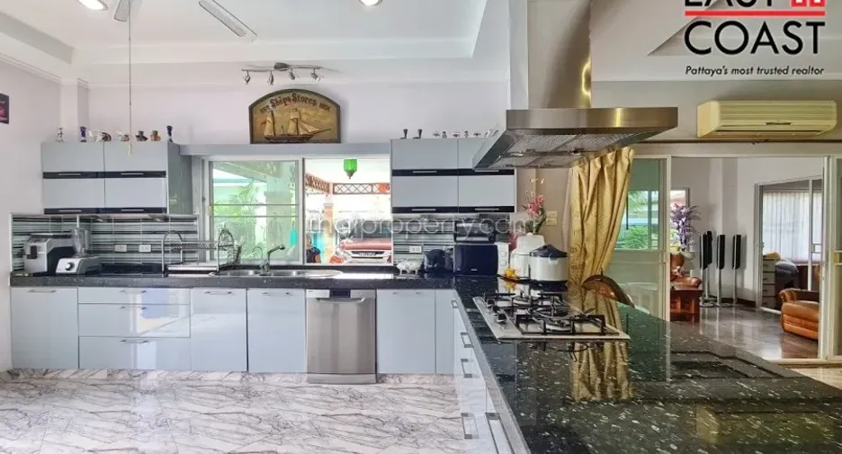 For sale 3 bedrooms house in Bang Lamung, Chonburi