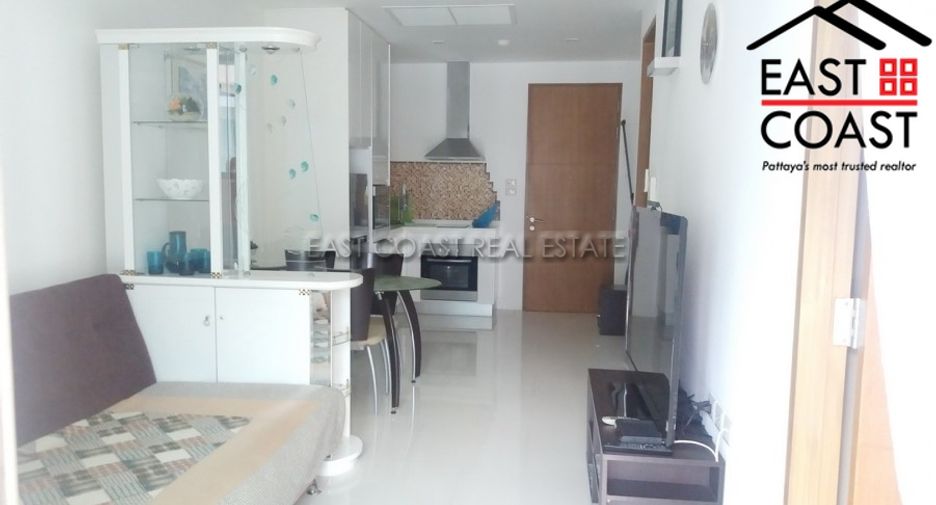 For sale 2 ベッドルーム condo in Bang Lamung, Chonburi