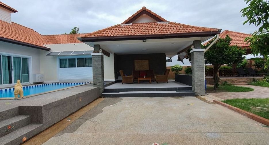 For rent 4 bedrooms house in Bang Lamung, Chonburi