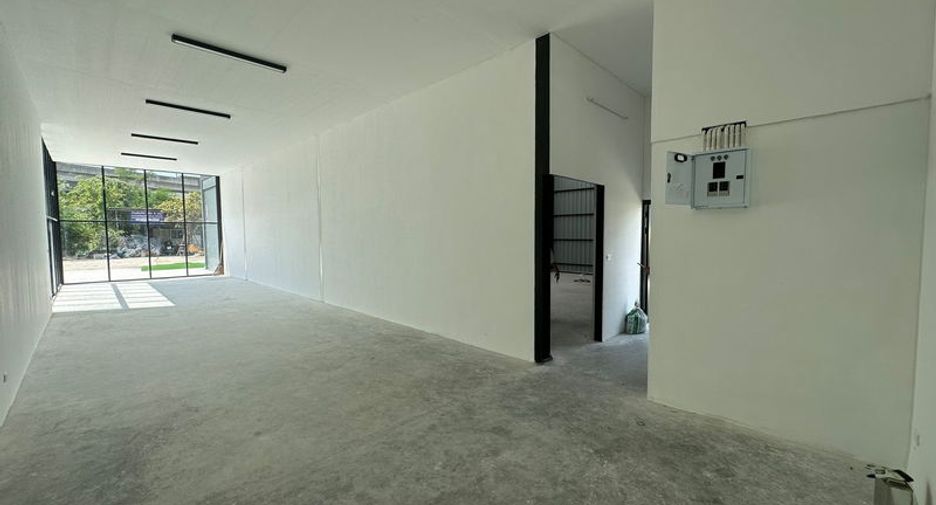 For rent retail Space in Bang Phli, Samut Prakan
