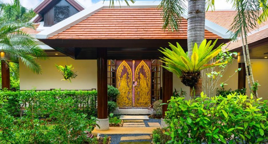 For rent and for sale 4 bedrooms villa in Mueang Phuket, Phuket