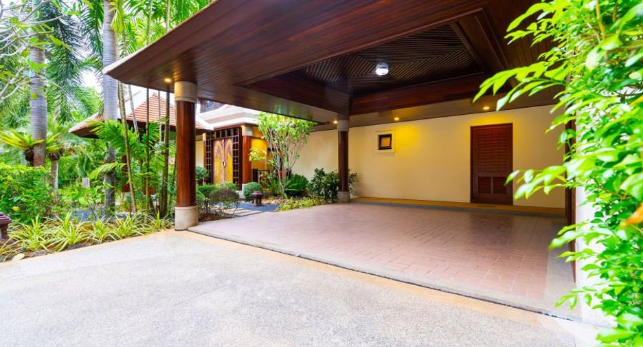 For rent and for sale 4 bedrooms villa in Mueang Phuket, Phuket