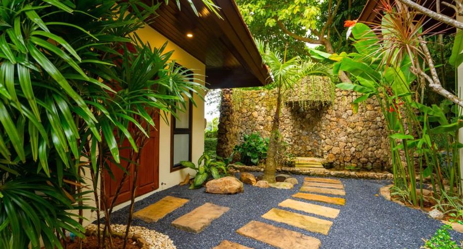 For rent and for sale 4 bedrooms villa in Mueang Phuket, Phuket