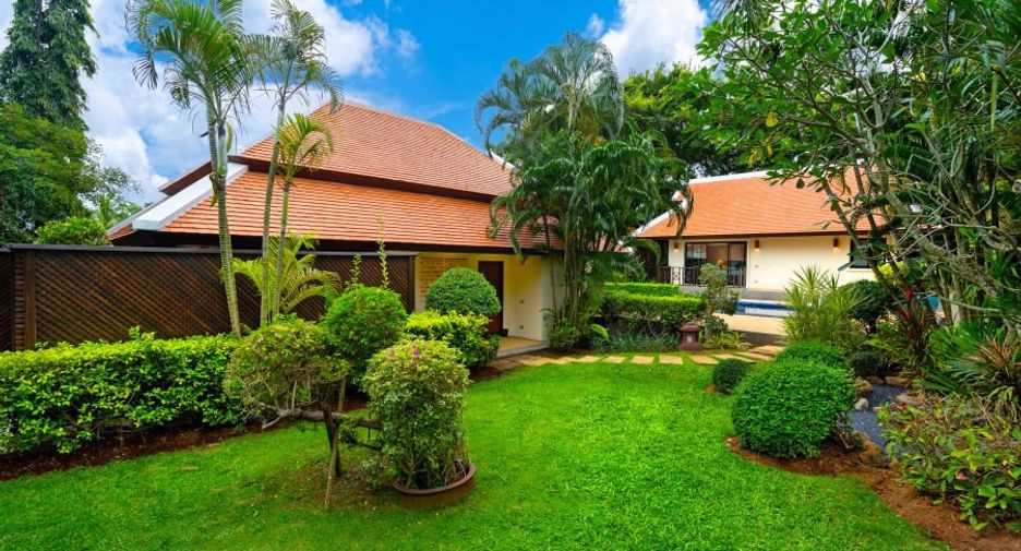 For rent and for sale 4 bedrooms villa in Mueang Phuket, Phuket