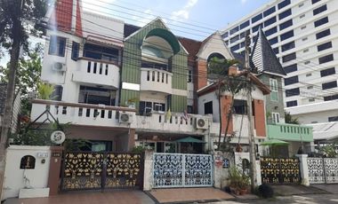 For sale 2 bed townhouse in Mueang Chiang Mai, Chiang Mai