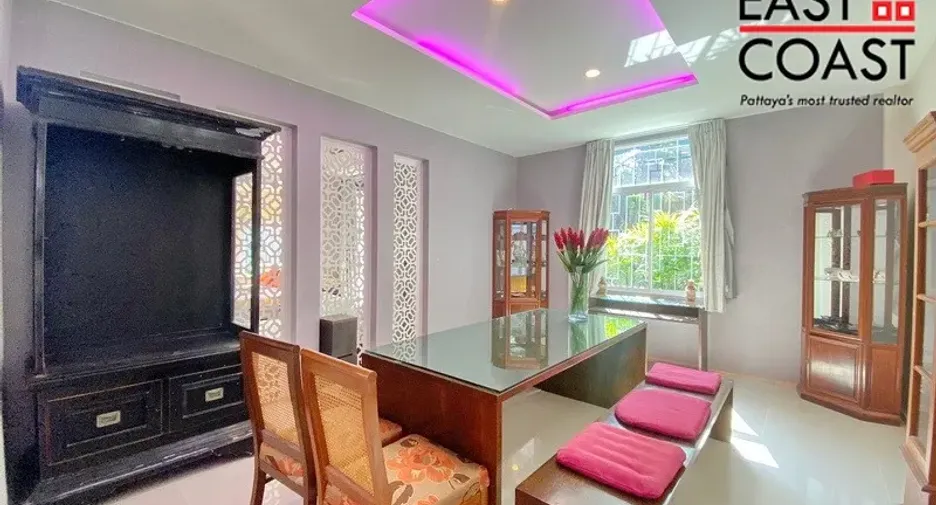 ขาย 8 ห้องนอน บ้านเดี่ยว ใน นาจอมเทียน, พัทยา