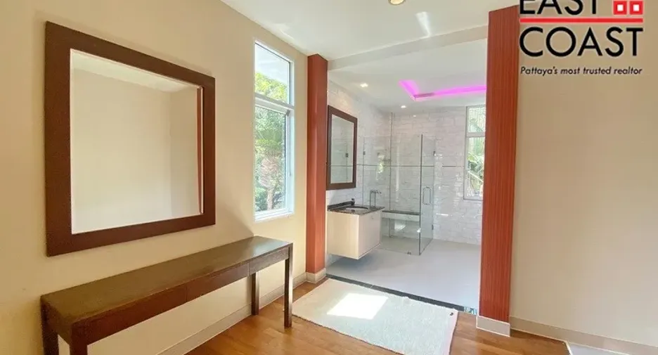 ขาย 8 ห้องนอน บ้านเดี่ยว ใน นาจอมเทียน, พัทยา