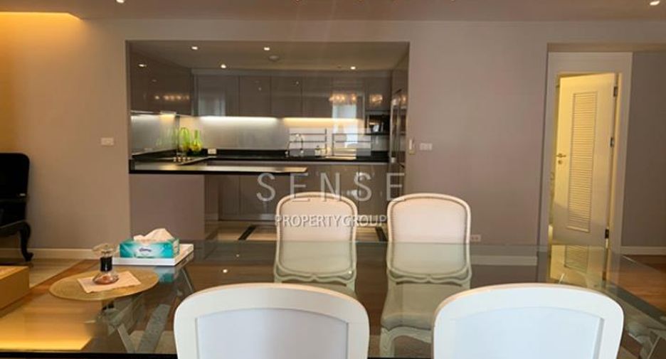 For rent 3 bedrooms condo in Watthana, Bangkok