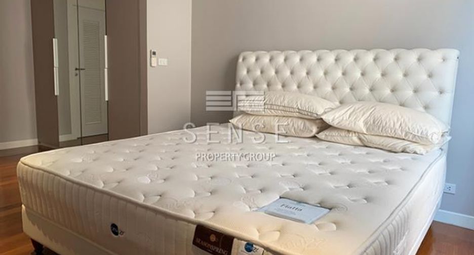For rent 3 bedrooms condo in Watthana, Bangkok