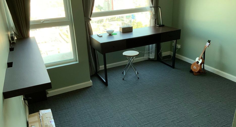 For rent 3 bed condo in Dusit, Bangkok