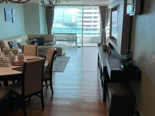 For rent 3 bed condo in Dusit, Bangkok