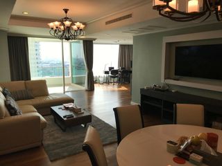 For rent 3 Beds condo in Dusit, Bangkok