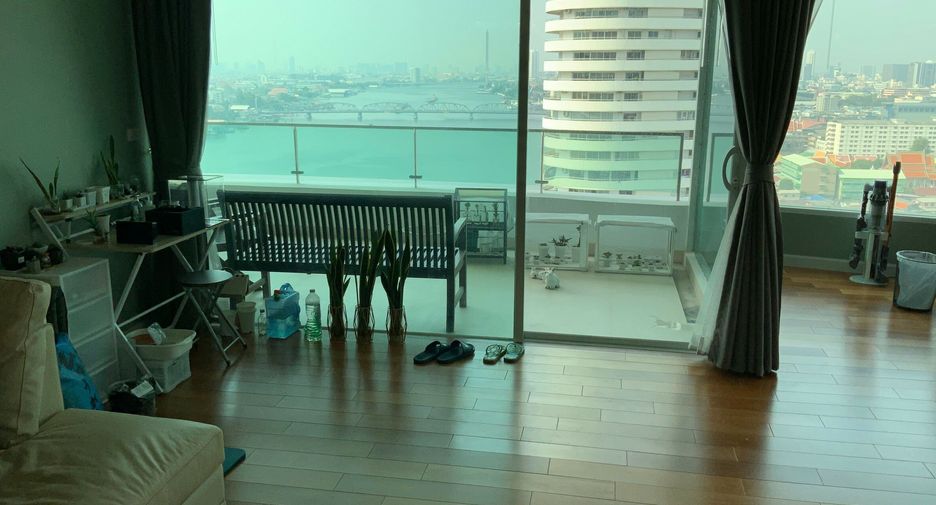 For rent 3 bed condo in Dusit, Bangkok