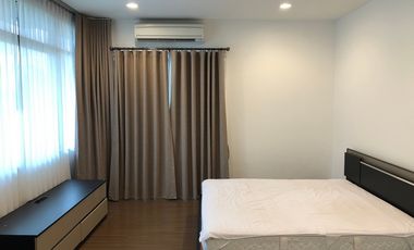 For rent そして for sale 4 Beds house in Bang Kapi, Bangkok