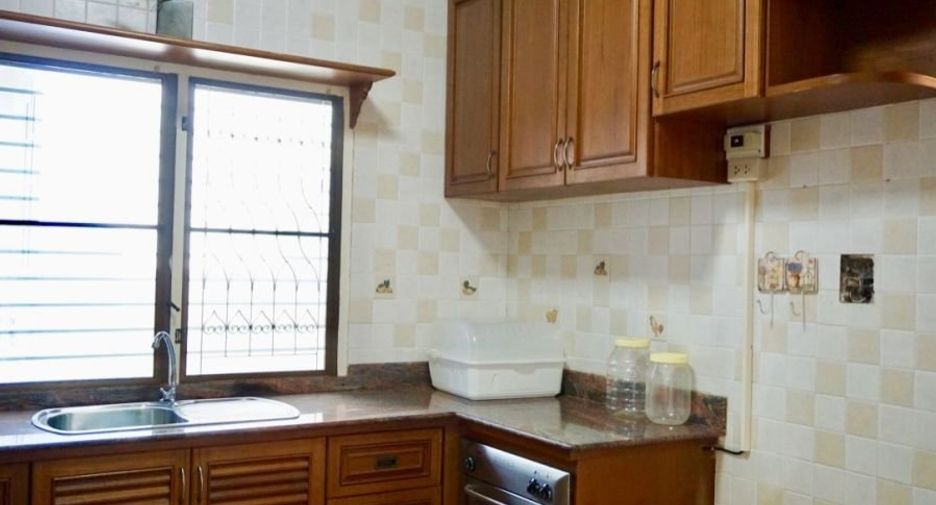 For rent 3 bedrooms house in San Sai, Chiang Mai