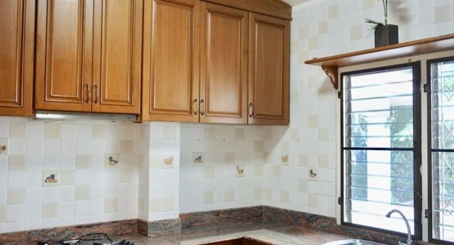 For rent 3 bedrooms house in San Sai, Chiang Mai