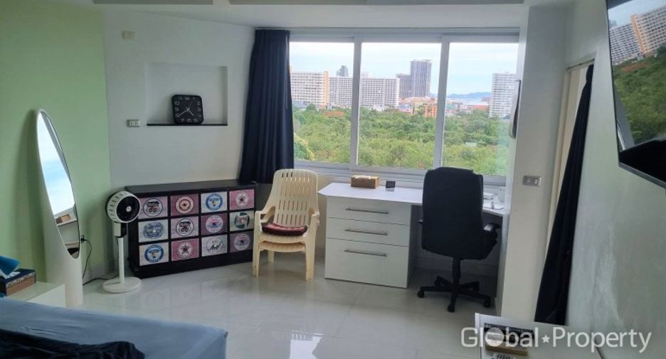 For sale 1 bed condo in Bang Lamung, Chonburi