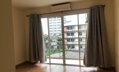 For sale 2 bed condo in Chatuchak, Bangkok