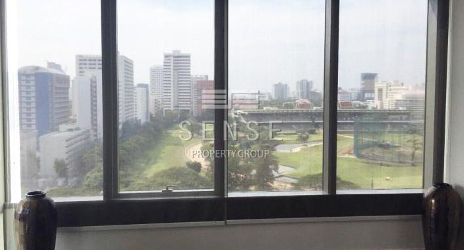 For rent 2 bedrooms condo in Pathum Wan, Bangkok