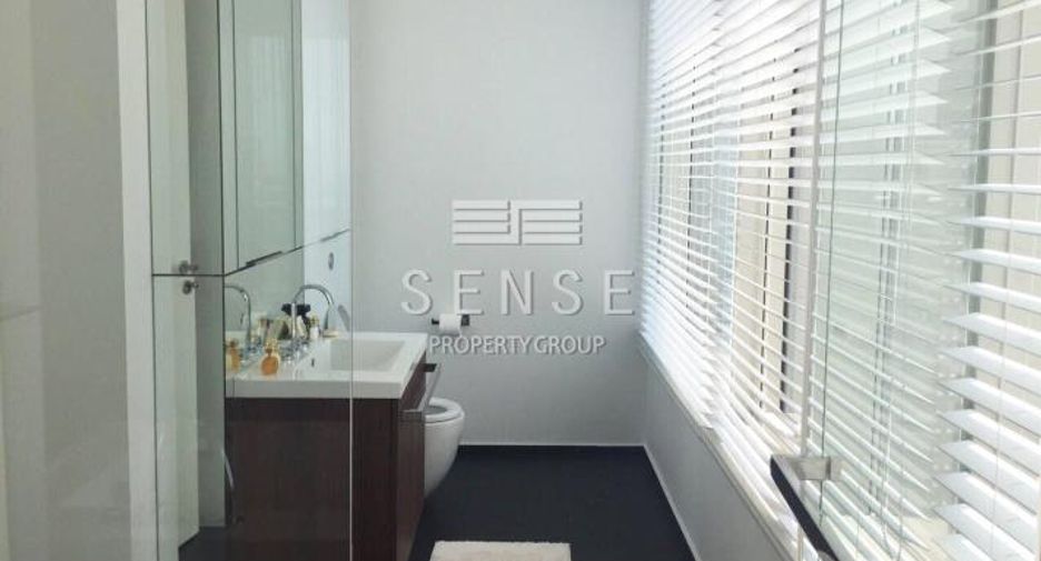 For rent 2 bedrooms condo in Pathum Wan, Bangkok