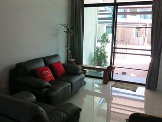 Casa adosada en alquiler de 2 habitaciones en Hang Dong, Chiang Mai