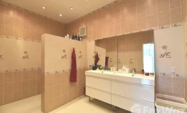 For sale 3 bed villa in Cha Am, Phetchaburi