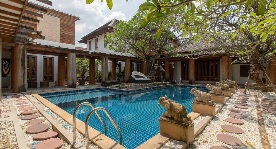 For sale 5 Beds villa in Bueng Kum, Bangkok